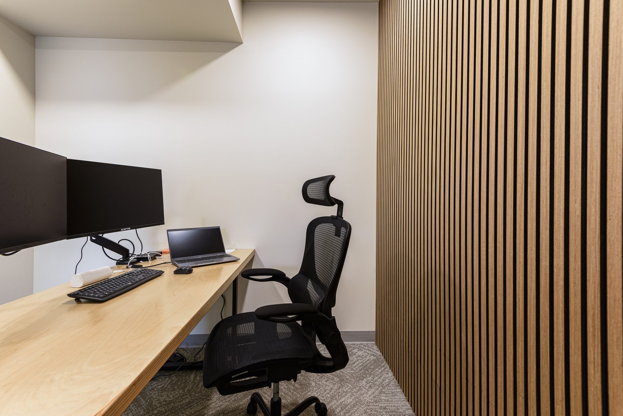 Commercial Construction Office, photo 7 of 9