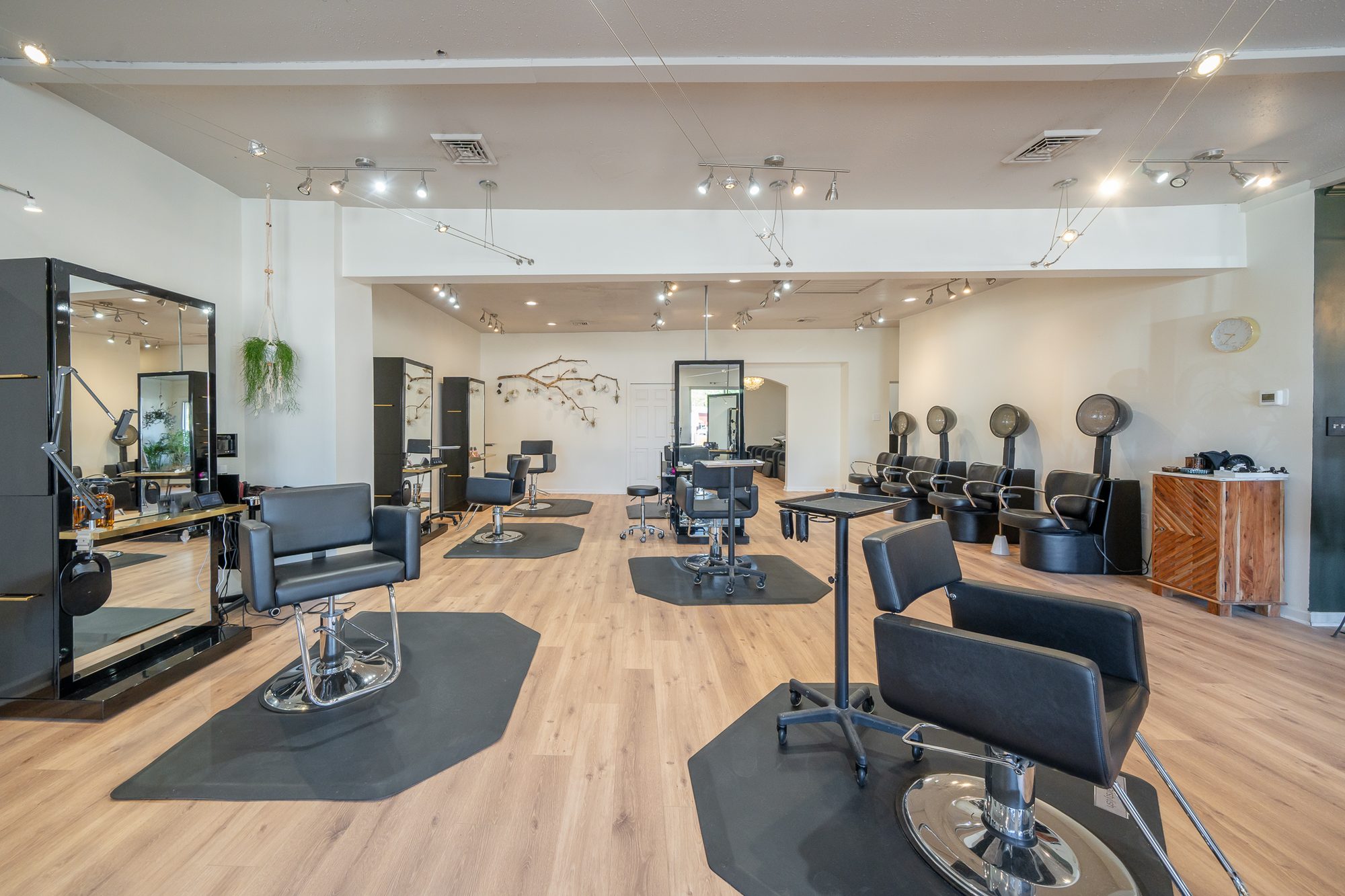Velvet Hair Studio, photo 2 of 6